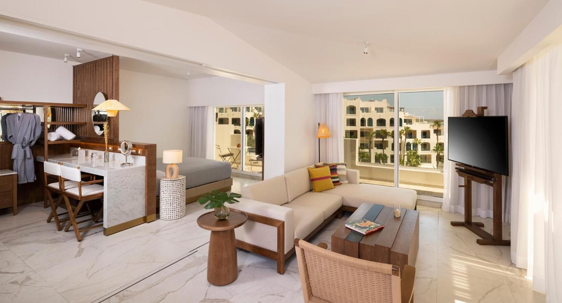 Beyond ME+ Suite with Hot Tub and Terrace