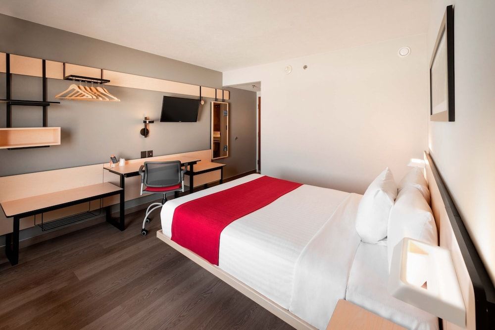 City Express by Marriott Chihuahua Room, 1 Queen Bed