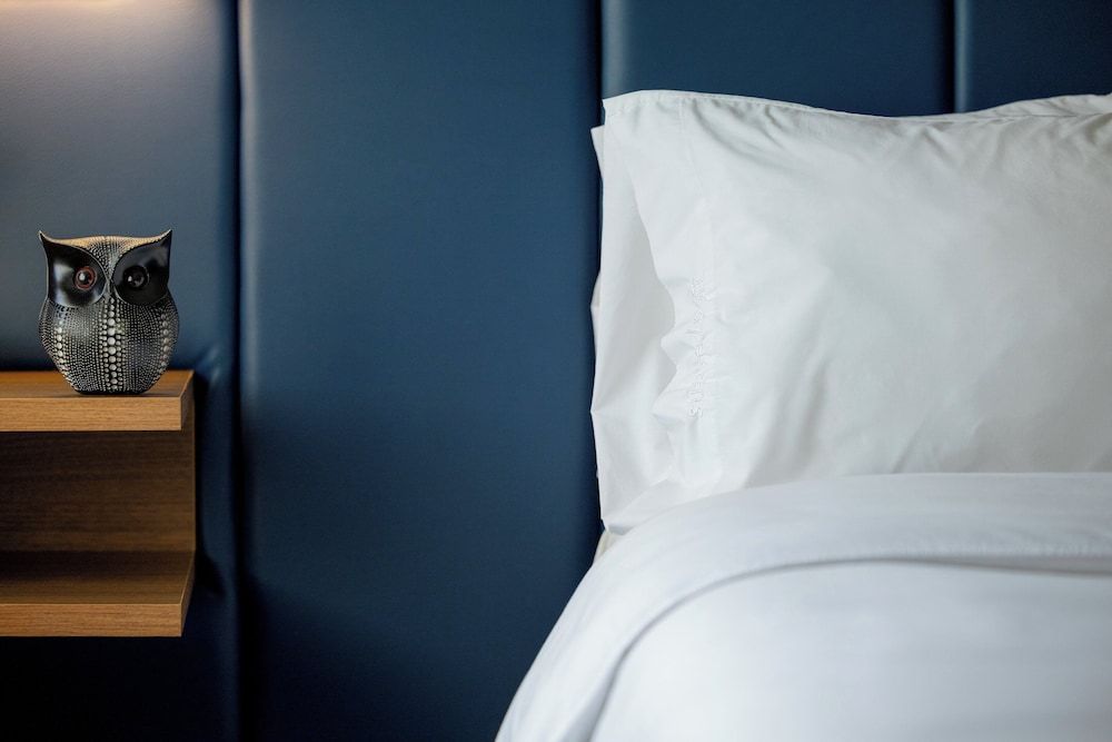 voco Saltillo Suites by IHG Standard Room, 1 King Bed 2