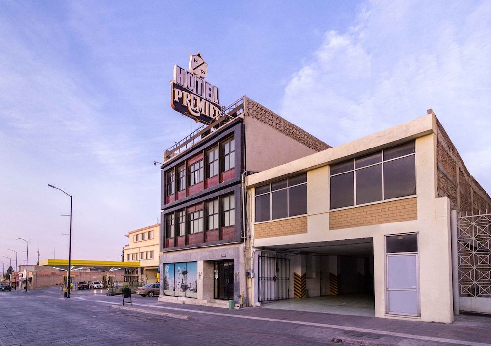 undefined Hotel Premier 3