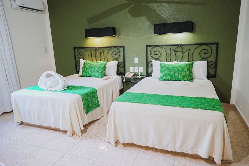 Hotel Maya Tulipanes Palenque Standard Double Room 2