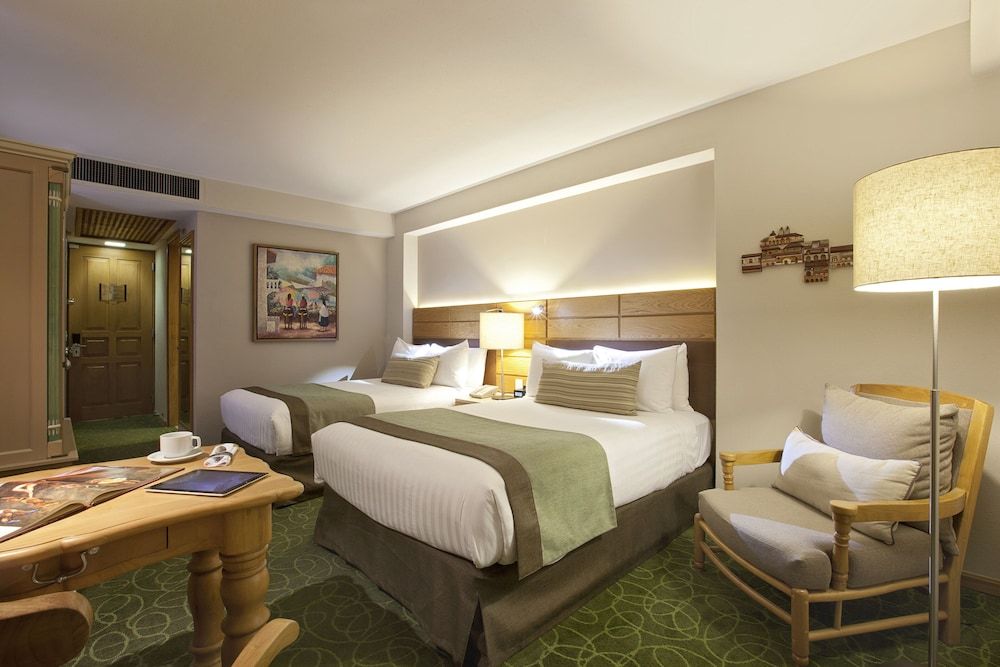 Room, 2 Double Beds, City View