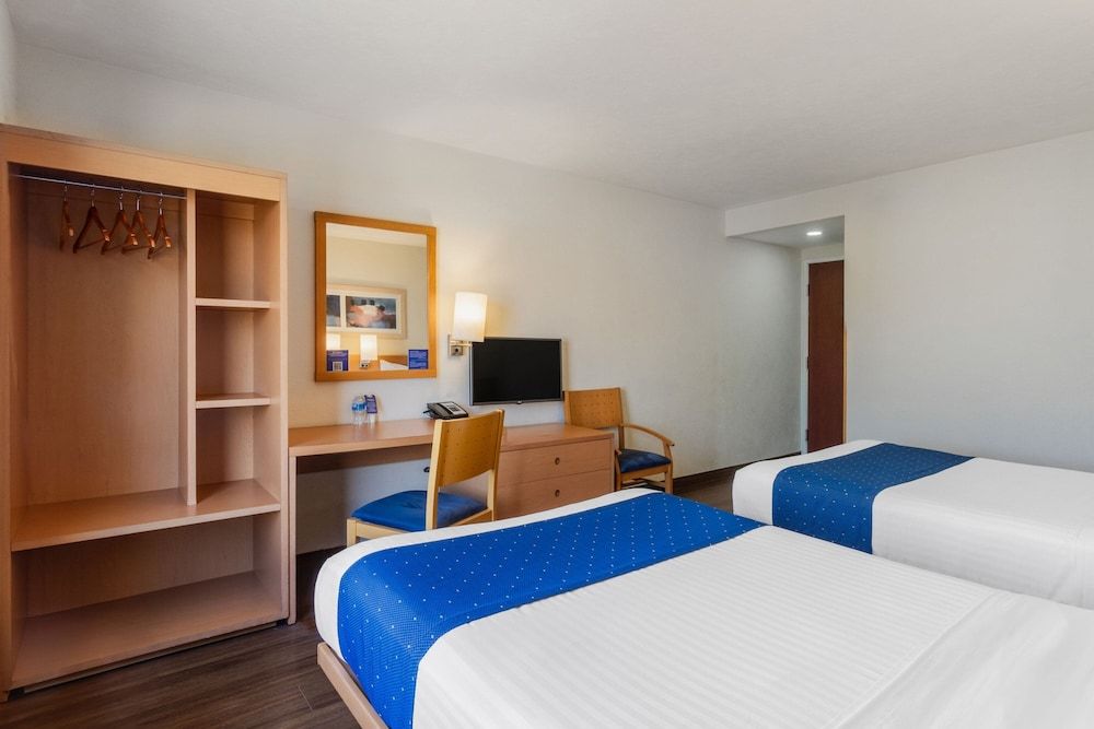 City Express by Marriott Tuxtla Gutierrez Room, 2 Double Beds 3