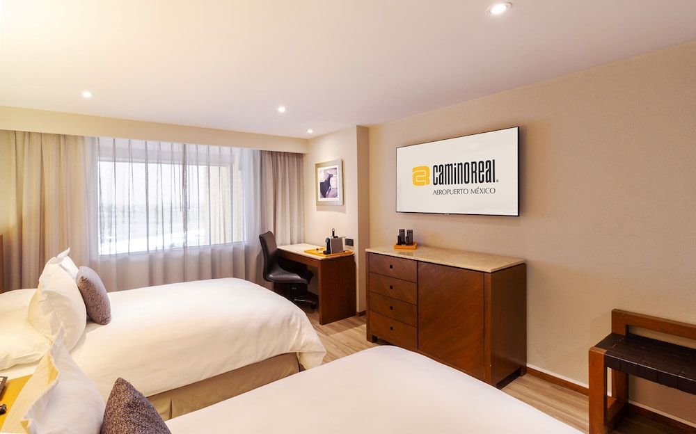 undefined Camino Real Aeropuerto Mexico 5