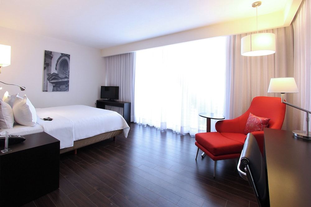 Fiesta Inn Insurgentes Viaducto Executive Room, 1 King Bed 2