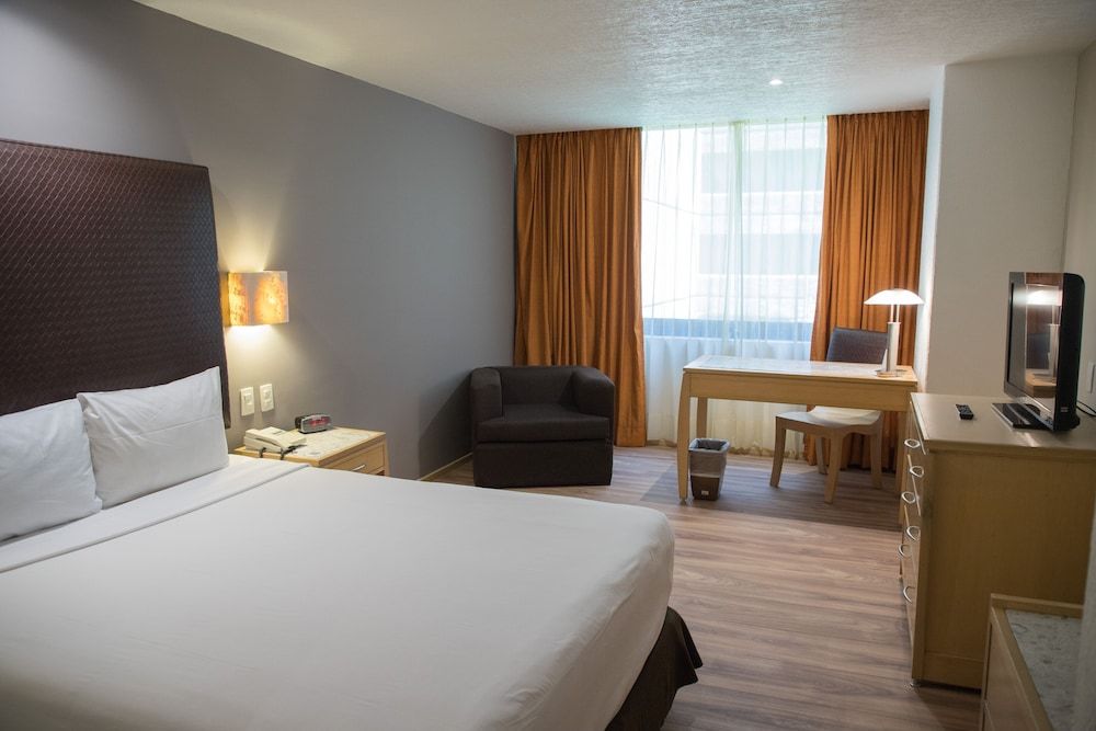 Sevilla Palace Hotel Standard Room, 1 Queen Bed 2