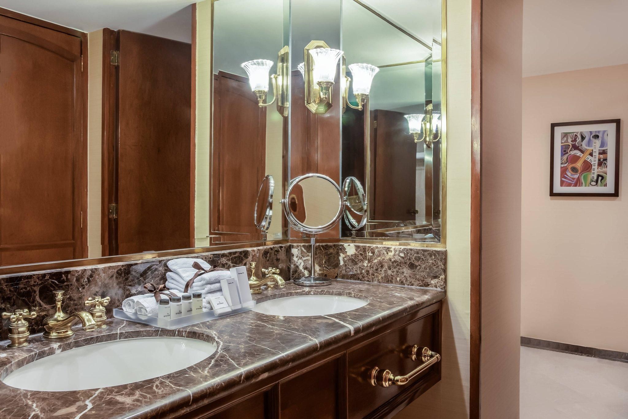 Alcove Suite, Club lounge access, 1 Bedroom Suite, 1 King, Reforma Tower
