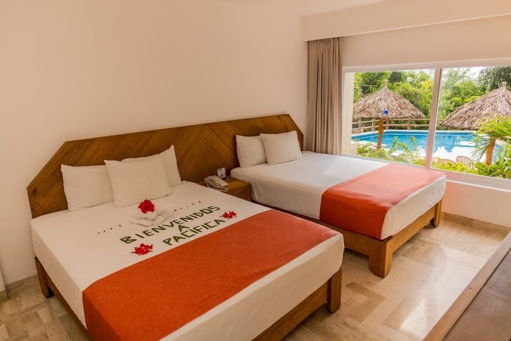 Pacífica Resort Ixtapa All-Inclusive Senior Suite 2