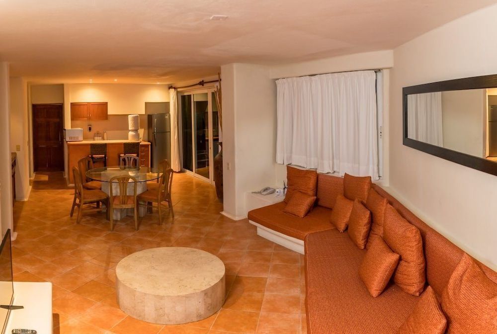 Pacífica Resort Ixtapa All-Inclusive Luxury Suite 8