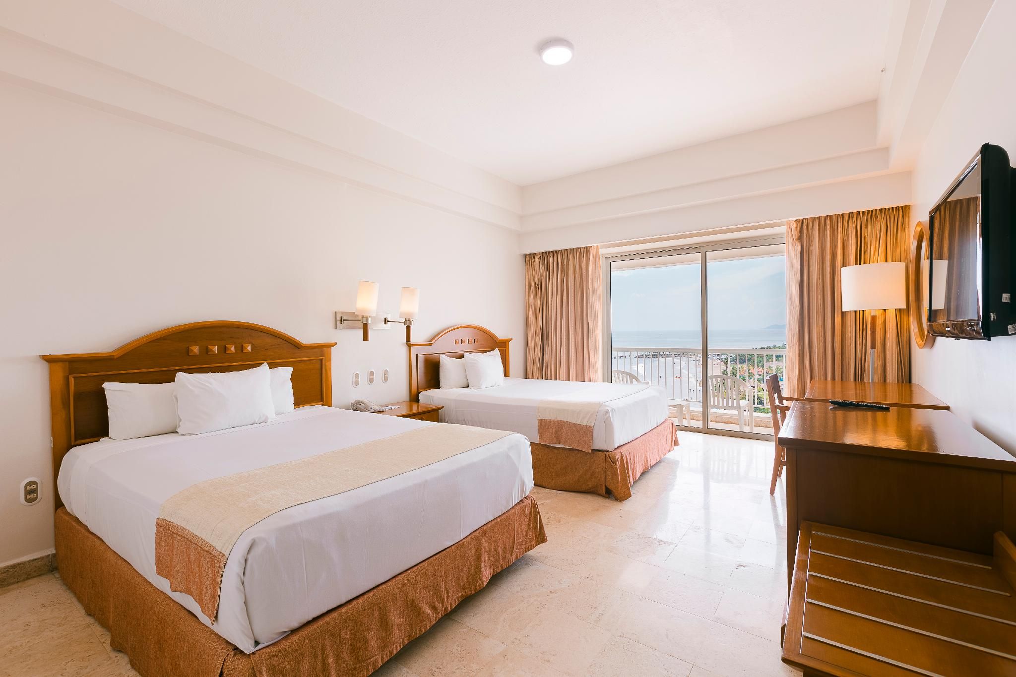 Deluxe Ocean View Room with 2 Beds
