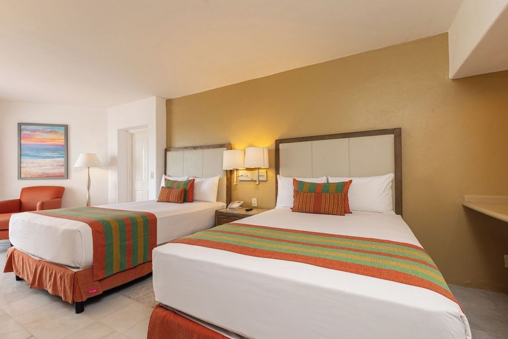 Tesoro Ixtapa Beach Resort Standard Room, Partial Ocean View 9