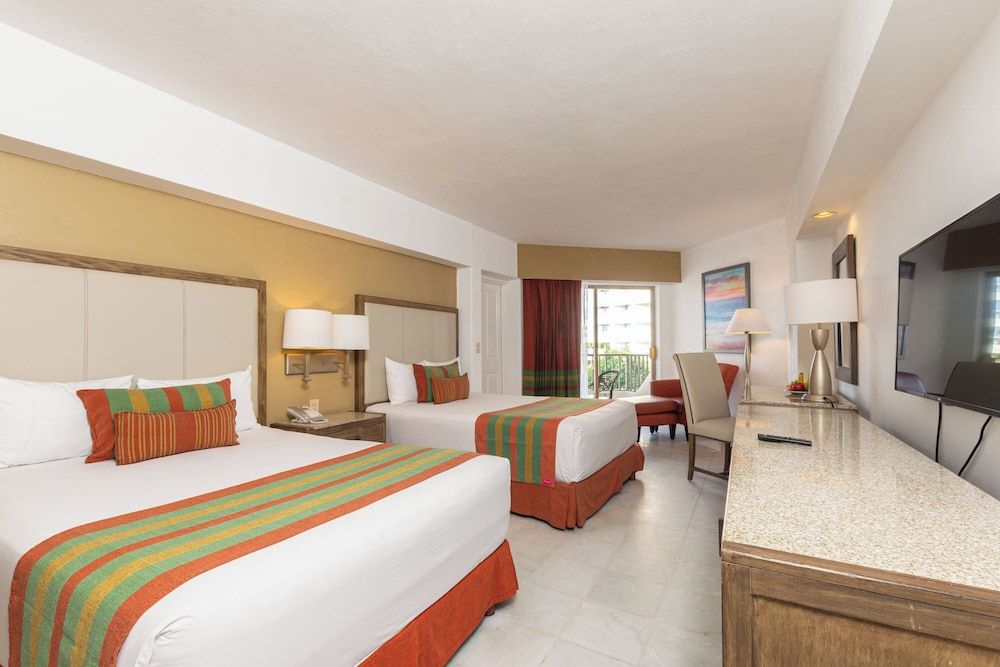 Tesoro Ixtapa Beach Resort Standard Room, Garden View