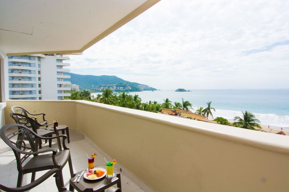 Tesoro Ixtapa Beach Resort Suite, 2 Bedrooms, 2 Bathrooms, Partial Ocean View 11