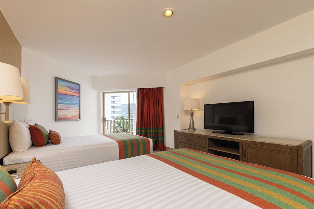 Tesoro Ixtapa Beach Resort Suite, 2 Bedrooms, 2 Bathrooms, Partial Ocean View 9