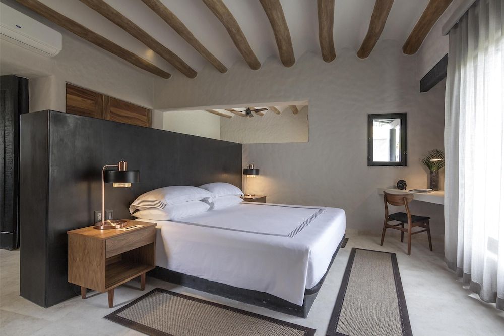 Suite, Lagoon View (Plunge Pool)