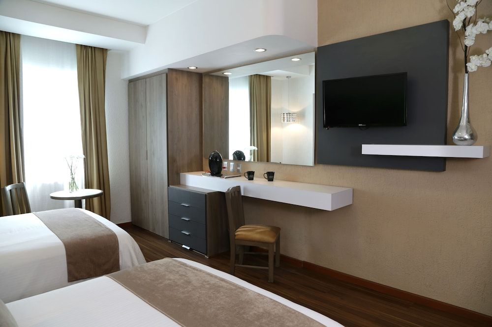 Mesón Ejecutivo Guadalajara Minerva - Av México Superior Double Room, 2 Double Beds 11
