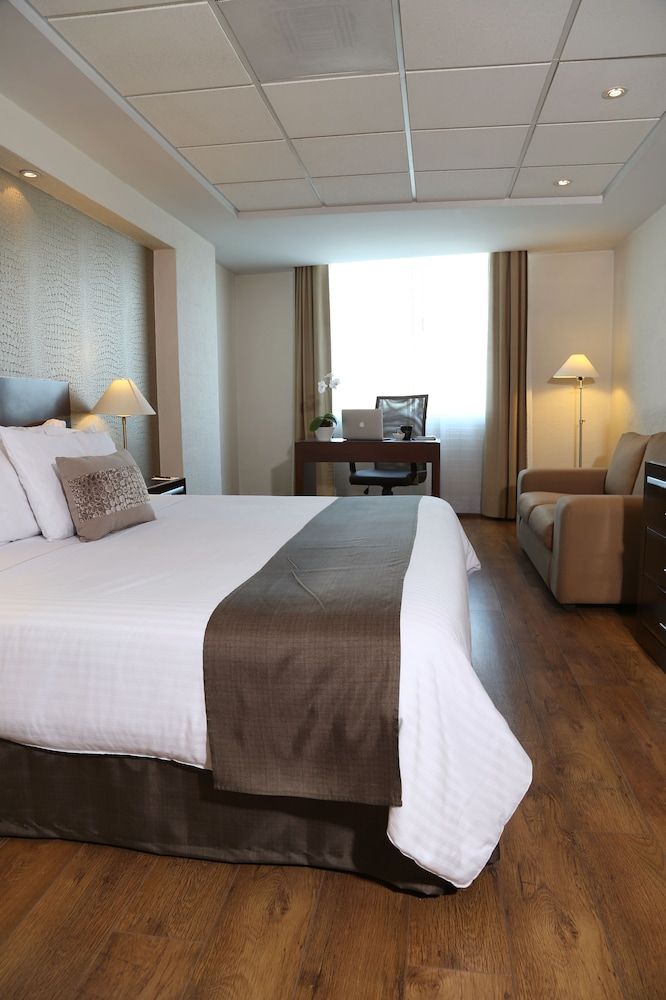 Mesón Ejecutivo Guadalajara Minerva - Av México Superior Room, 1 King Bed 2