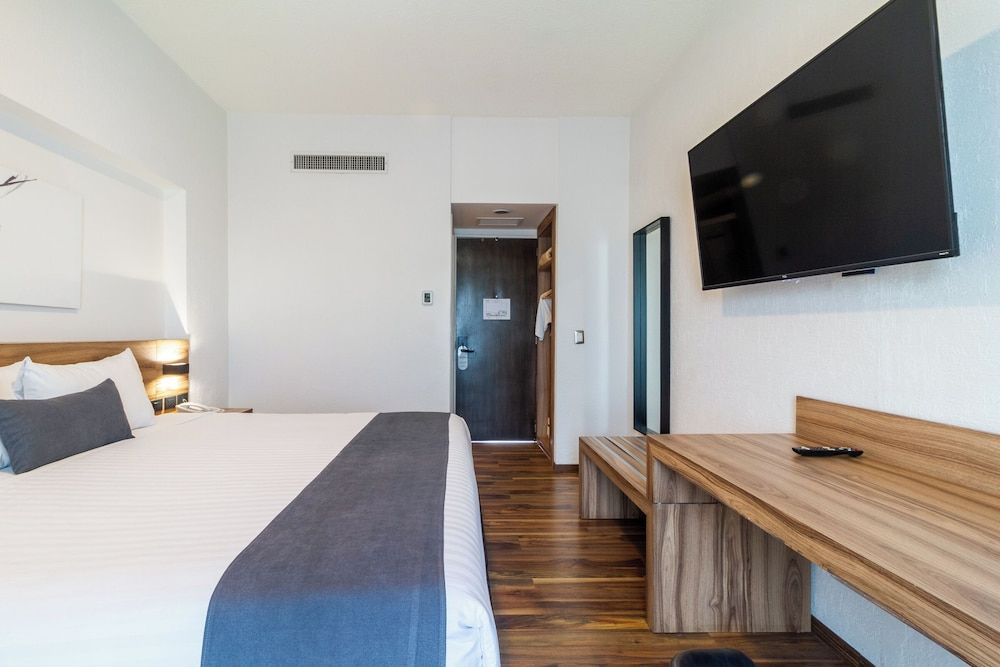 Mesón Ejecutivo Guadalajara Minerva - Av México Executive Room 2