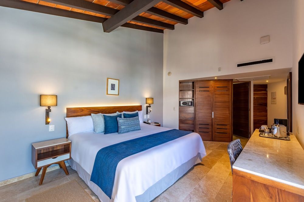 Buenaventura Grand Hotel & Great Moments - All Inclusive Deluxe Ocean View King Bed 2