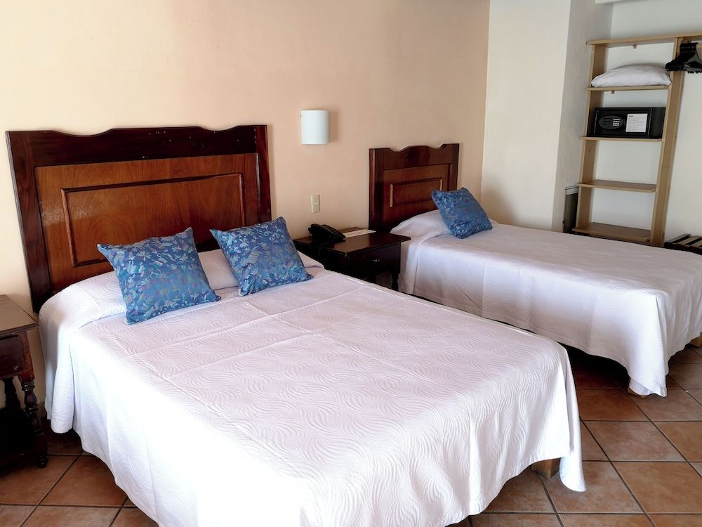El Pescador Hotel Family Room, Multiple Beds, Ensuite, City View