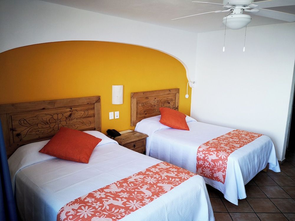 El Pescador Hotel Standard Room, 2 Double Beds, Ocean View 3