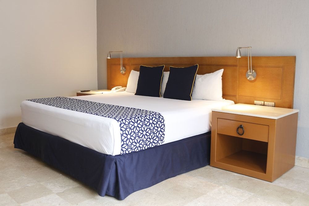 Superior King Size Bed