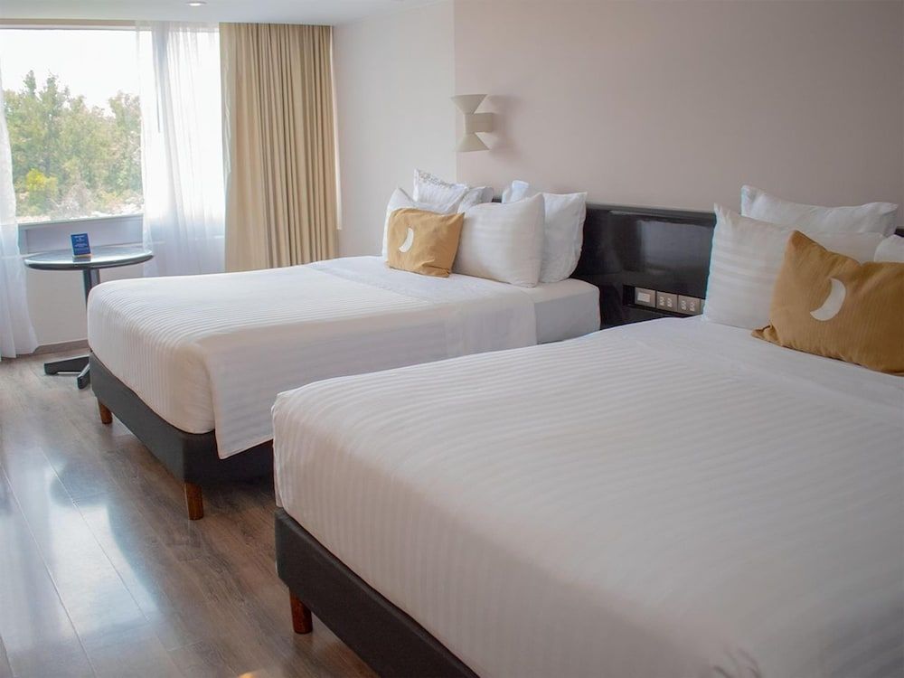Grand Cantalagua Hotel Morelia, BW Signature Collection Standard Room, 2 Queen Beds, Non Smoking 11