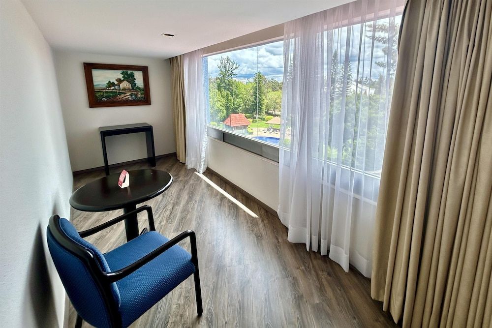 Grand Cantalagua Hotel Morelia, BW Signature Collection Suite, 1 King Bed, Non Smoking 15