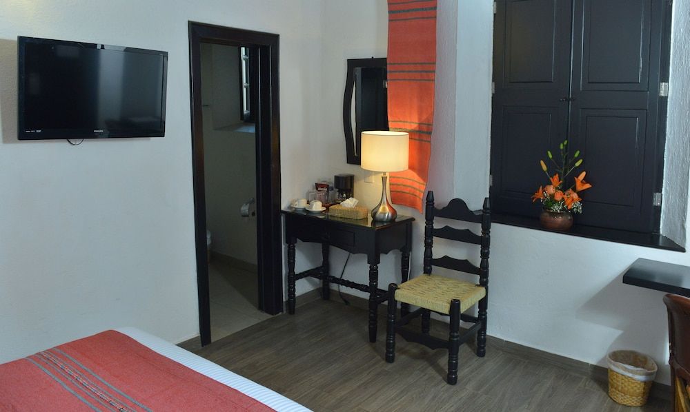 Best Western Plus Posada de Don Vasco Standard Room, 2 Double Beds, Non Smoking 3