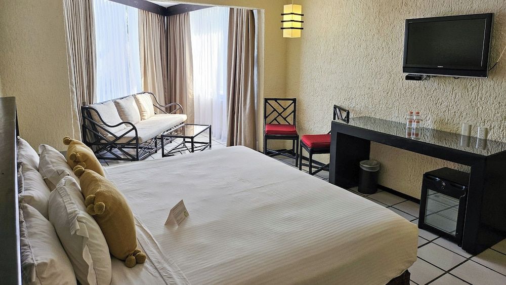 Casa Francisco Cuernavaca Superior Suite, 1 King Bed 6