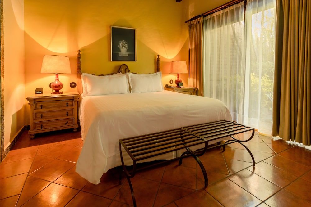 Las Mananitas Hotel Garden Restaurant and Spa Suite, Patio 4