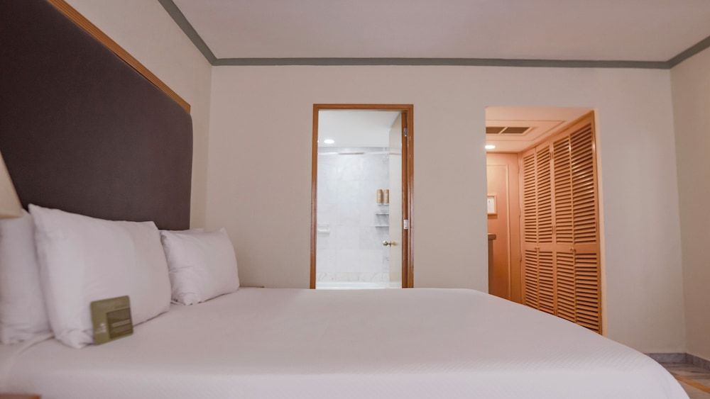 Samba Vallarta - All Inclusive Standard Room, 1 King Bed 2