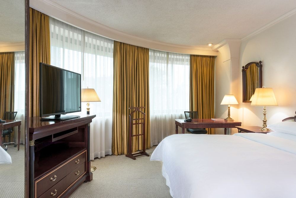 Standard Room, 1 King Bed, Non Smoking