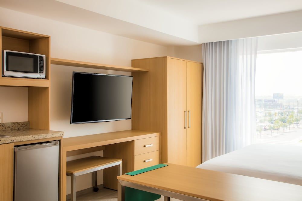 Fiesta Inn Monterrey La Fe Loft 4