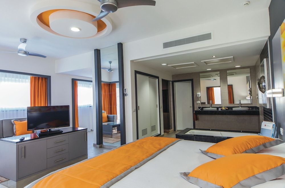 Suite, Ocean View (B2C-US)