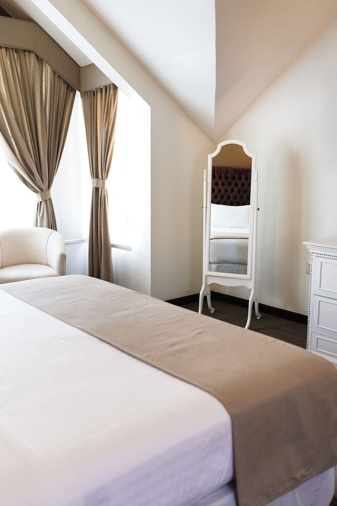 Casa Bonita Hotel & Luxury Residence Premium Room 2