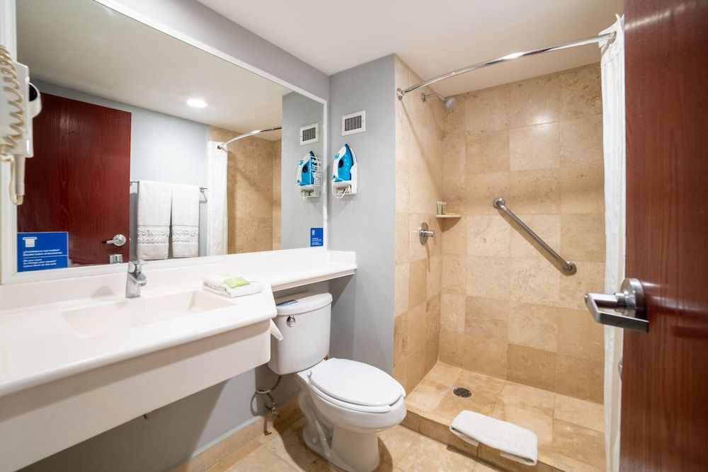 City Express by Marriott Puebla Centro Room, 2 Double Beds 6