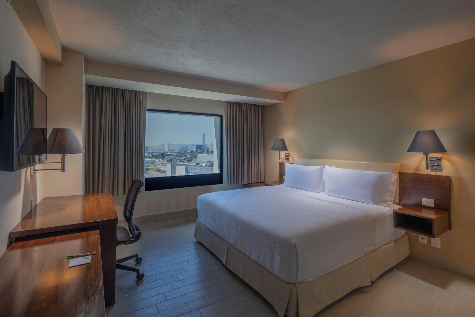 Standard King Room - Accessible