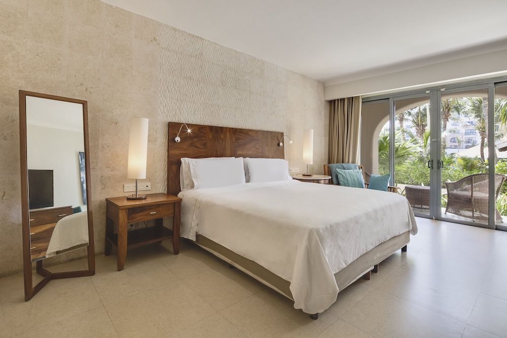 Fiesta Americana Condesa Cancun All Inclusive Premium Room, 1 King Bed, Non Smoking, Garden View 2