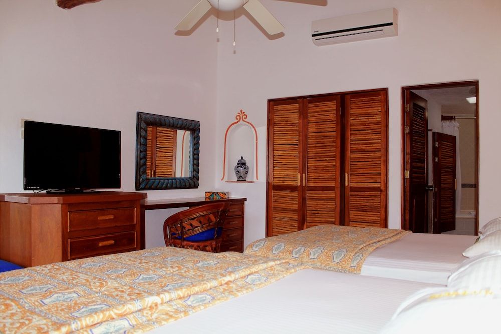 Casa del Mar Cozumel Hotel & Dive Resort Family Room, 2 Bedrooms, Connecting Rooms, Ocean View 2