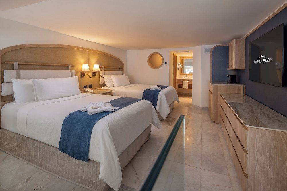 Superior Loft Suite Ocean View - Kids & Teens Free