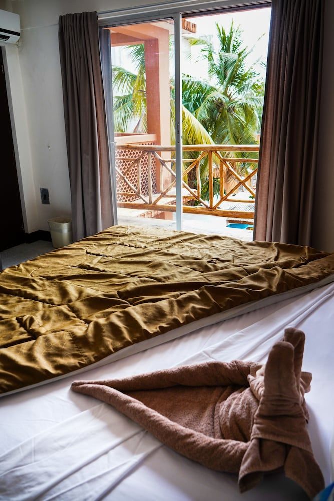 Standard Room, 1 King Bed