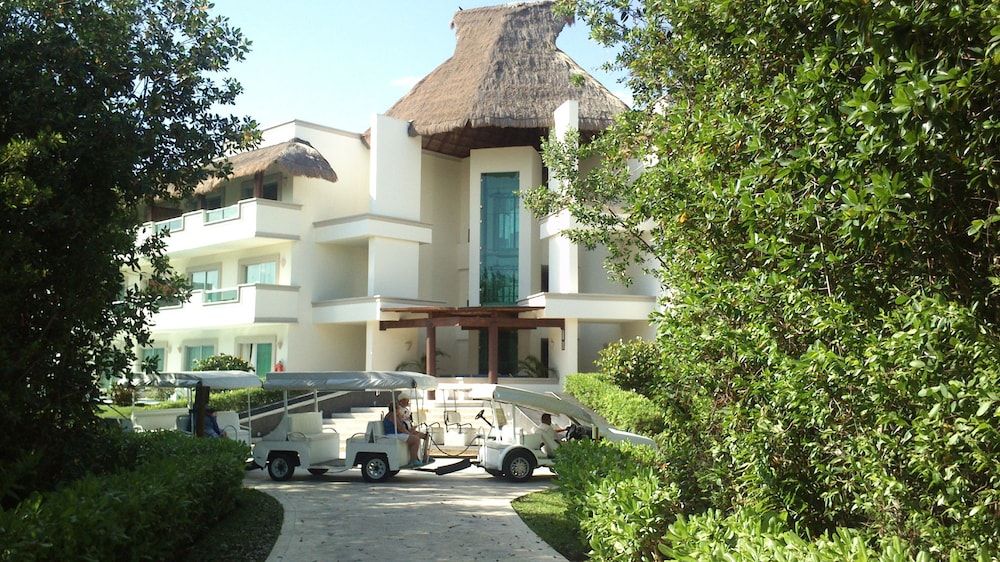 undefined BlueBay Grand Esmeralda All Inclusive 2