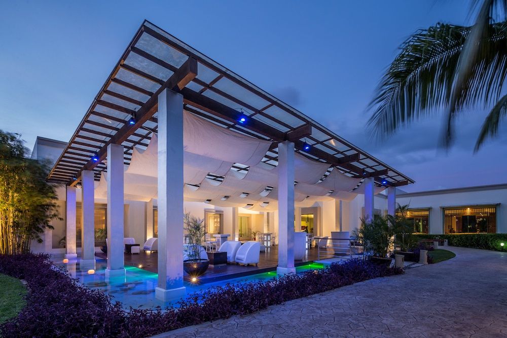 undefined BlueBay Grand Esmeralda All Inclusive 3