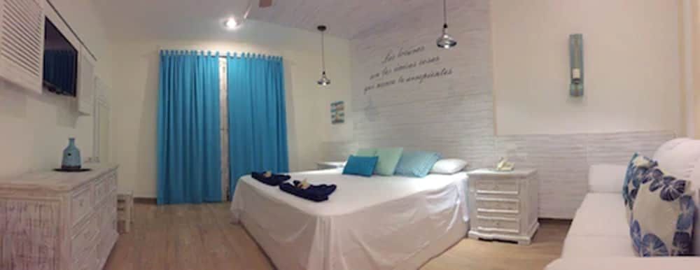 Hotel Coco Rio by Hospitality Wellbeing Junior Suite, 1 King Bed