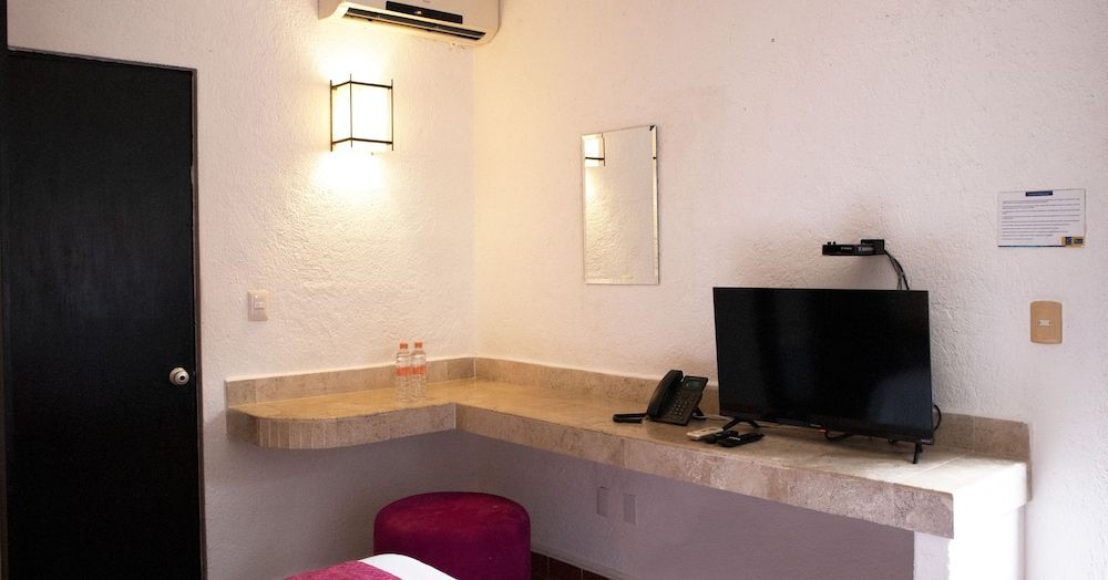 Nina Hotel Playa del Carmen Standard Room 11