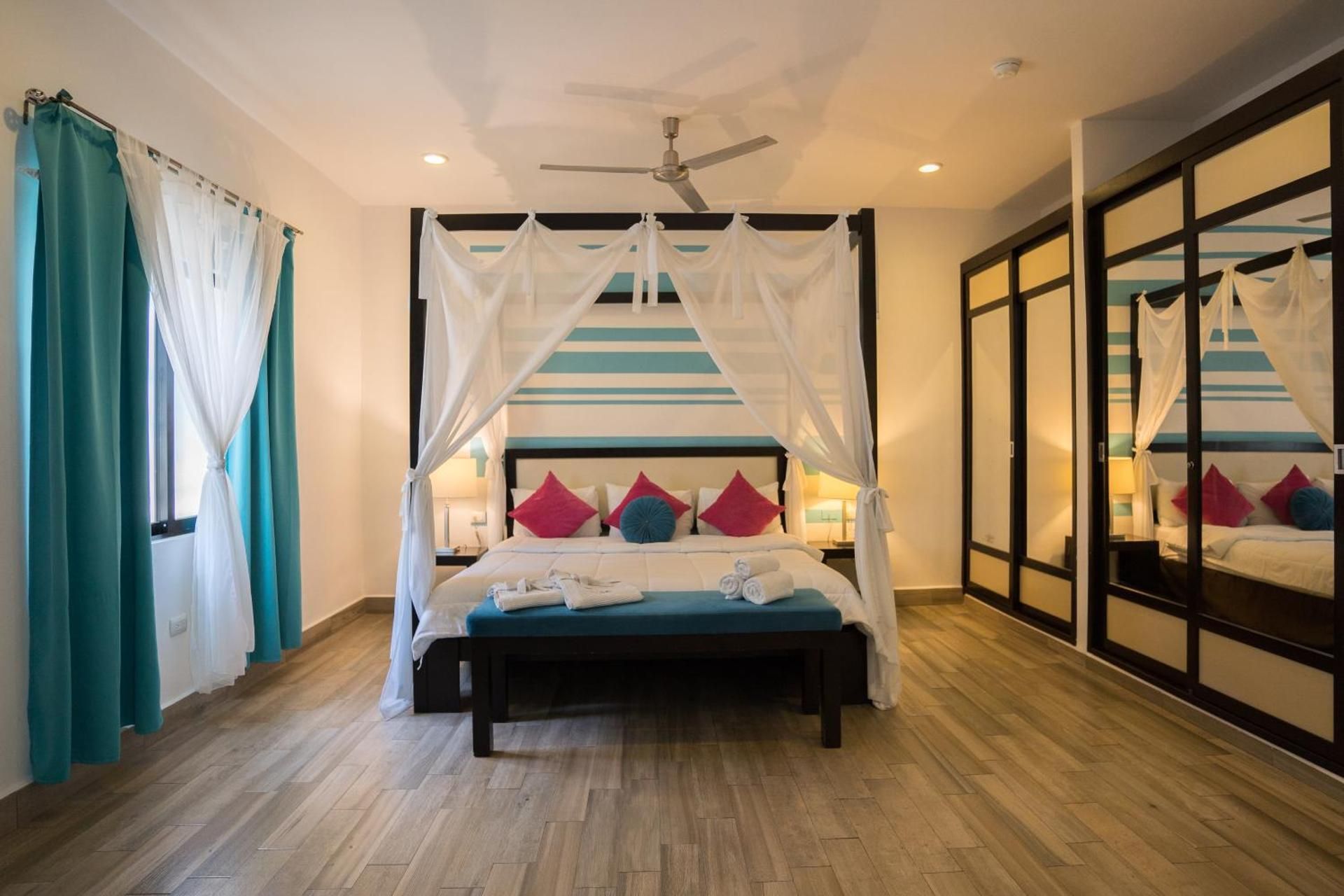 Suite Monarca
