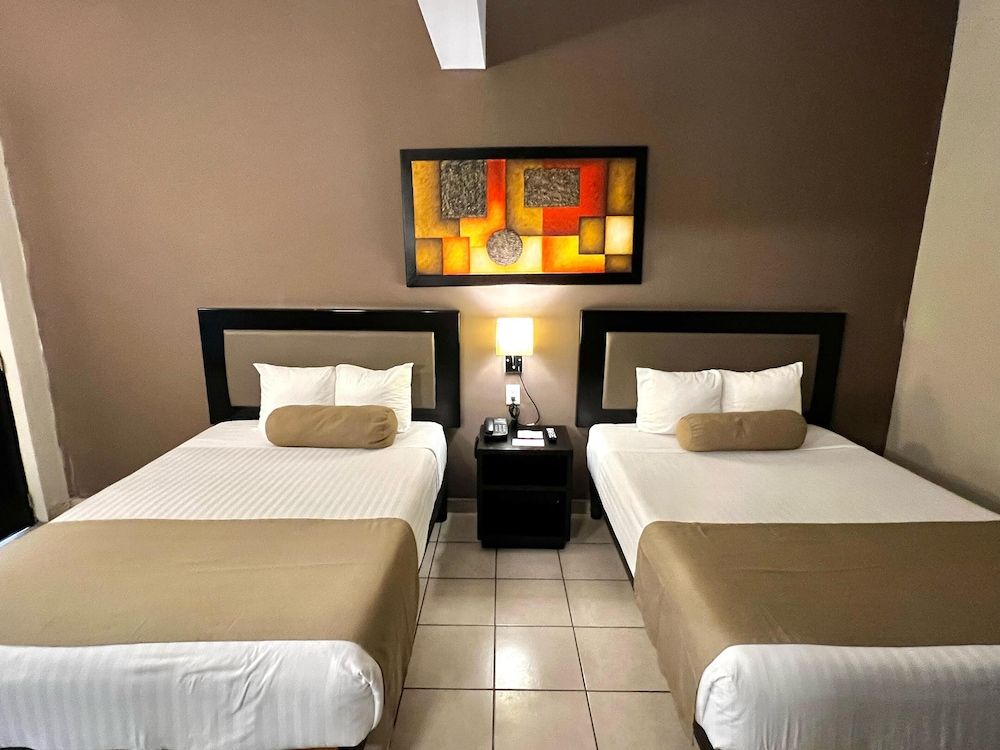 Hotel La Siesta Malecón Standard Room, 2 Double Beds 4