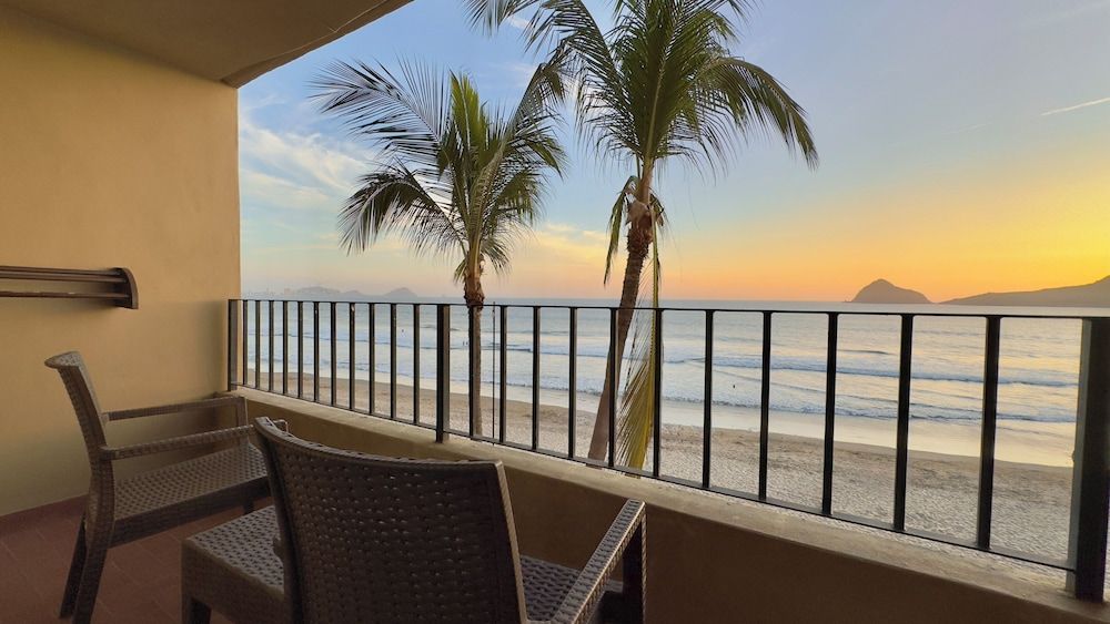 Hotel Playa Mazatlan Habitacion Estandar Vista al Mar solo hospedaje 8