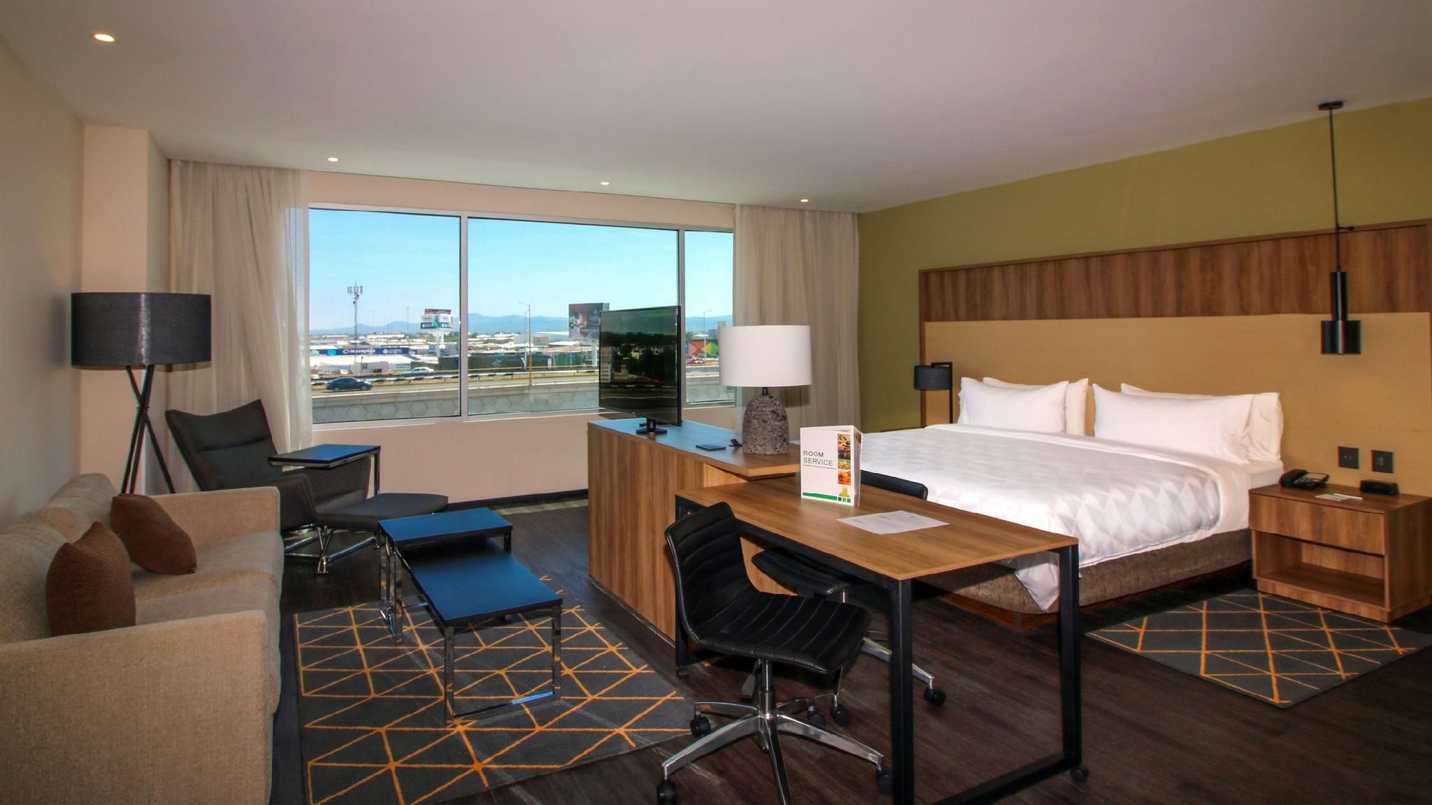 1 King Premium City View